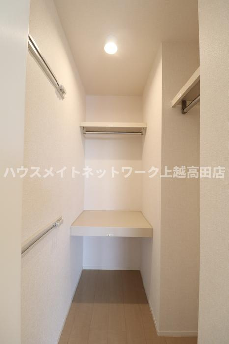 プリマクラッセの収納|ウォークインクローゼット