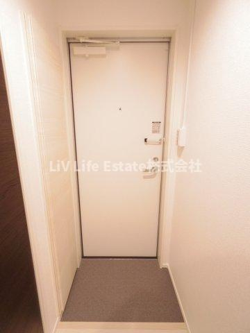 カインドネス柳沢中央の玄関