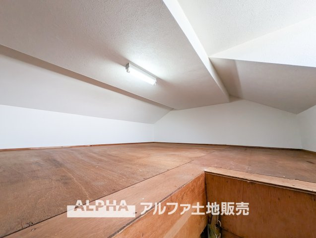 西多摩郡瑞穂町大字駒形富士山の中古一戸建の収納|【Smart Storage】◆収納豊富な3LDK◆各居室に収納スペースを確保。衣類や日用品を整理しやすく、生活空間をすっきり保ちながら快適に暮らせる間取りです。