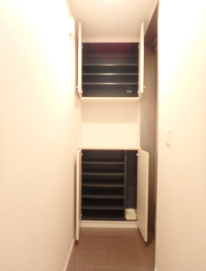 メゾン７７の玄関|★別部屋参考写真★