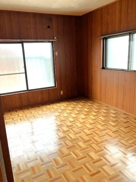 粟野貸家の洋室
