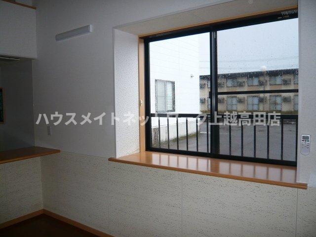 オレンジヒルズＪ２の洋室|洋室10.0帖（参考同型107号室室内写真）