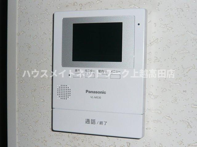 オレンジヒルズＪ２のセキュリティ|モニターホン（参考同型107号室室内写真）