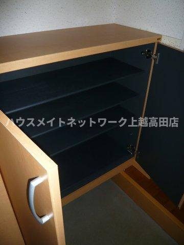オレンジヒルズＪ２の設備|シューズボックス
（参考同型107号室室内写真）
