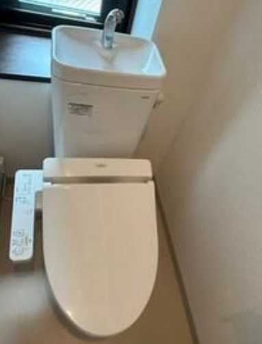 フィオーレ三軒茶屋　礼金0　家具付き　家電付きのトイレ