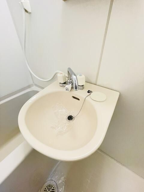 ブルースカイ上大岡の洗面所