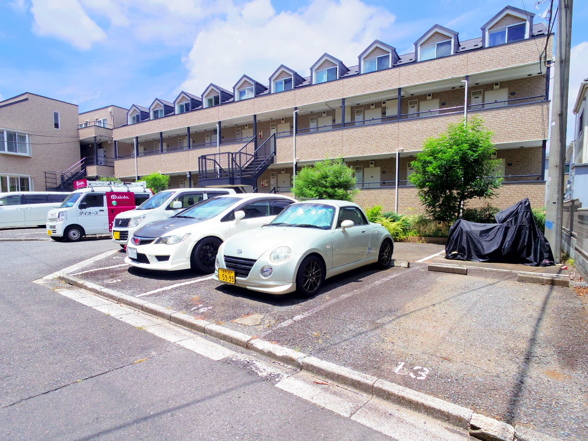 ヒルサイド清瀬の駐車場