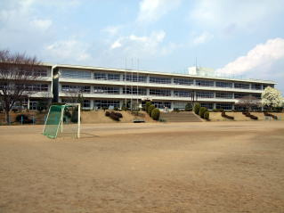 【周辺】 | キャトル　フィーユ | 守谷市立黒内小学校まで1,161ｍ