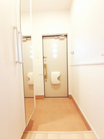 ピアナス・イリーデ　Ⅰの玄関