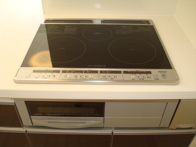 リヴィエーイルのキッチン|ＩＨコンロ