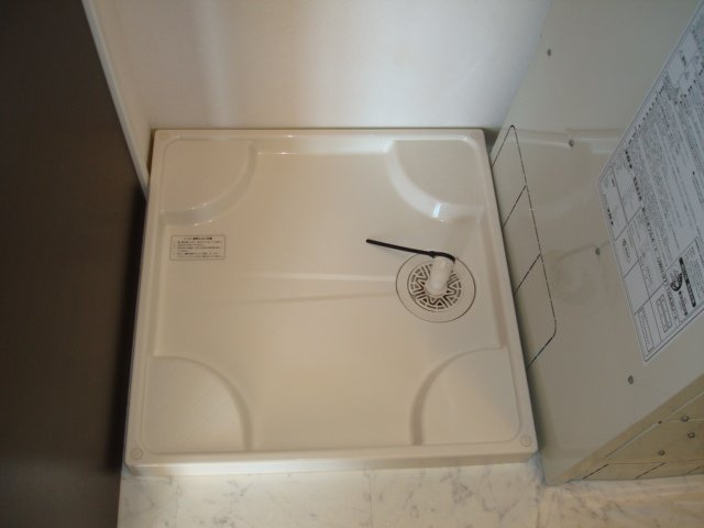 リヴィエーイルのその他|洗濯機置場