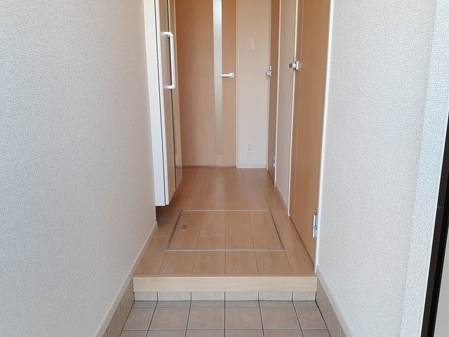 サン　フォレスタⅡの玄関