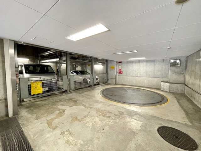 レジディア日本橋人形町Ⅱの駐車場