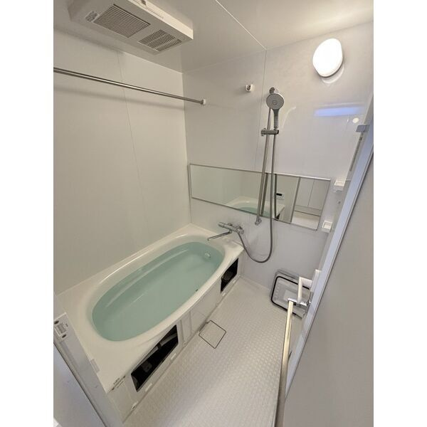 スプランディッド大阪EASTの浴室