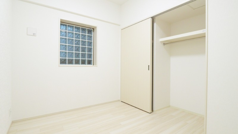 プレジオ阿波座2-8Fのその他