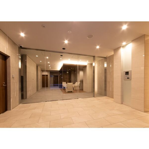 スプランディッド上本町WESTⅡのロビー