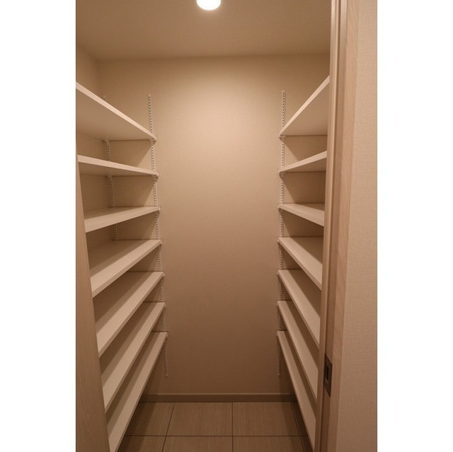 OPUS RESIDENCE SHINSAIBASHI SOUTHの収納