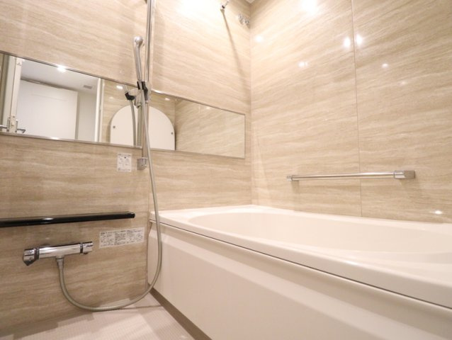 グランドメゾン新梅田タワー　ＴＨＥ　ＣＬＵＢ　ＲＥＳＩＤＥＮＣＥの浴室