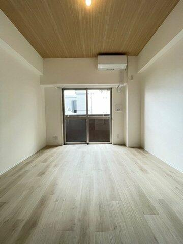新品家具付きマンション永代４（ＫａＧｏｏｄ東京）の居間・リビング