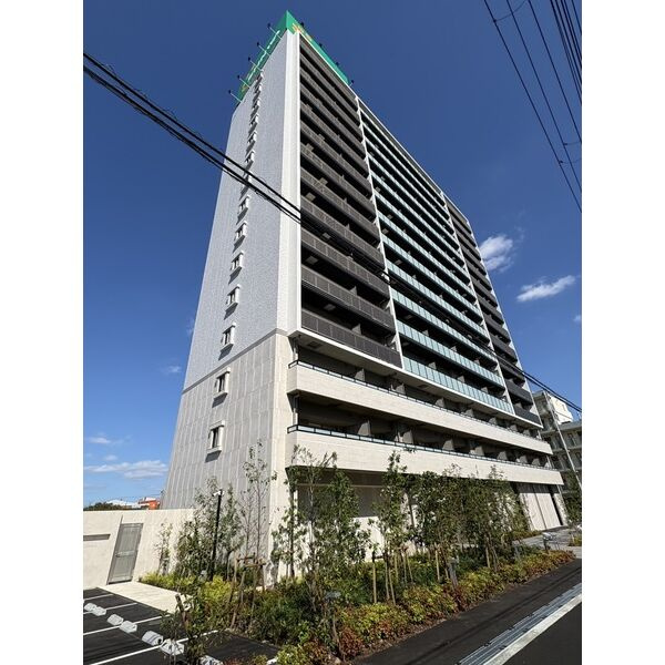 スプランディッド大阪EASTの外観