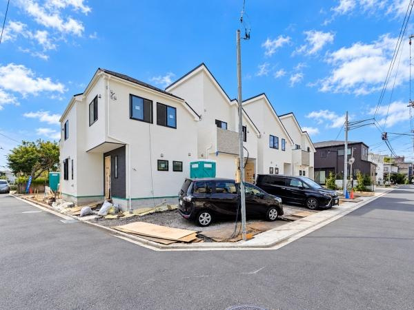 横浜市戸塚区影取町の新築一戸建の前面道路含む現地写真|閑静な住宅街につき住環境良好です♪
お気軽にお問い合わせください。