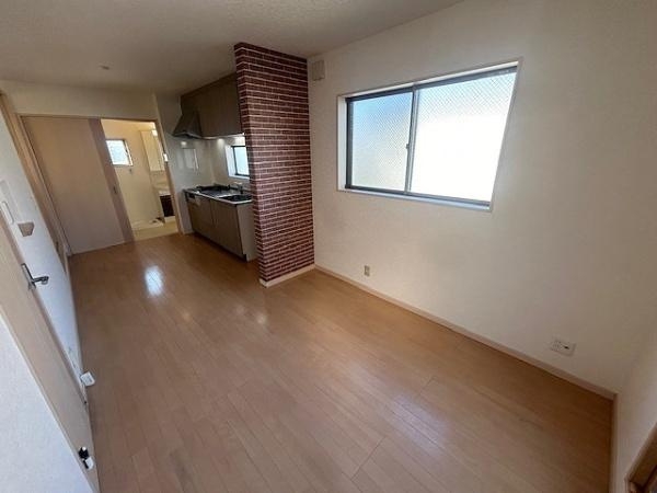 【居間・リビング】 | 門真市江端町　中古戸建