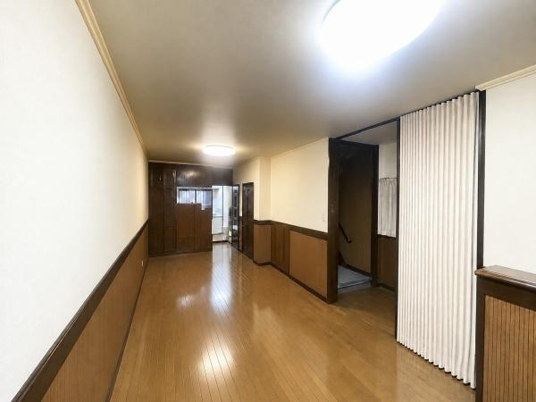 【居間・リビング】 | 大阪市旭区森小路2丁目　中古戸建 | こちらの画像は、AIを用いて家具等を消しております。