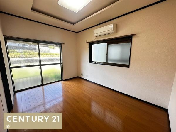 岩出市山　中古戸建の洋室