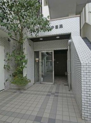 日神プラザ中目黒　リノベーション　高層階　オートロックのエントランス