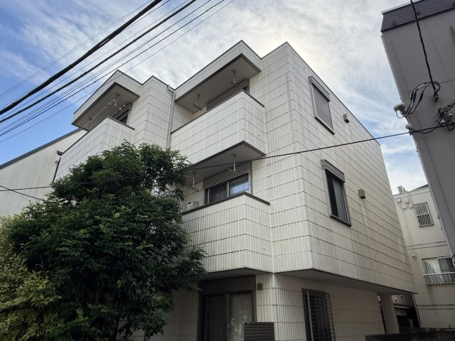 メゾン照庵の外観