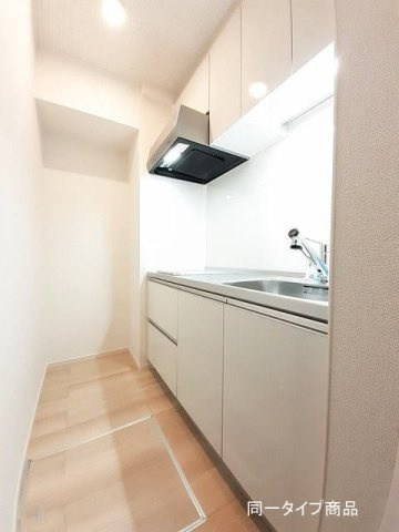 ヒカルサ新潟沼垂西のキッチン