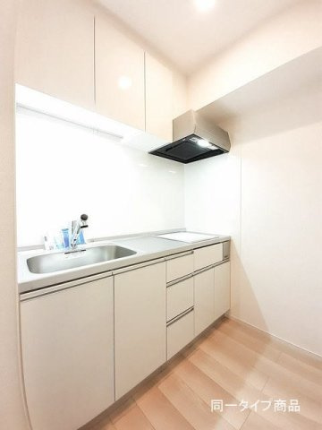 ヒカルサ新潟沼垂西のキッチン