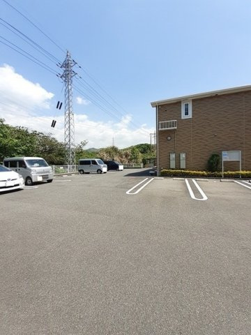 ベルフローラＢの駐車場