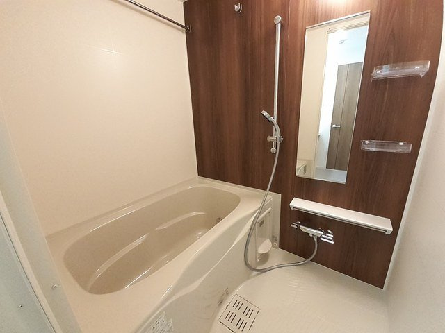 ラ　フォレスタ　ソレの浴室