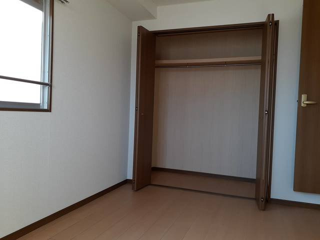 インテックスⅢ番館の収納