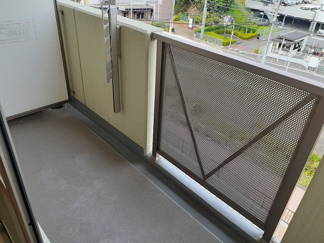 リバーコート浅香のバルコニー