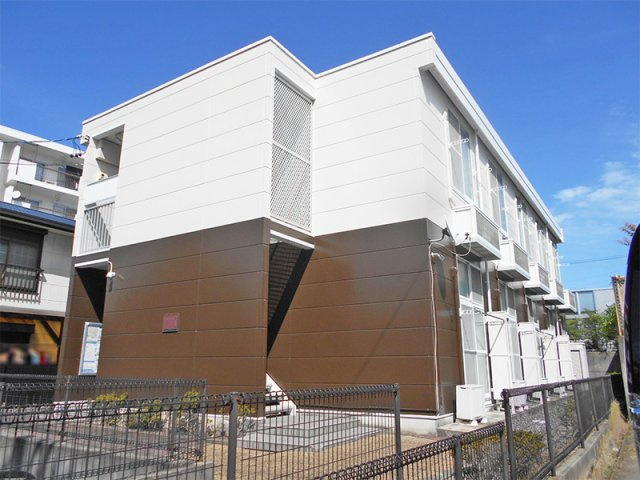 レオパレスさいわいの外観
