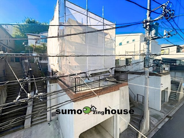 神奈川区子安台2丁目の前面道路含む現地写真|前面道路含む現地写真です