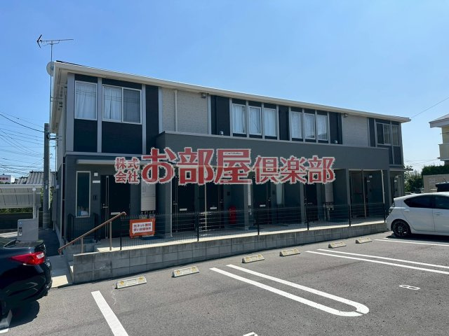 センターフィールドの外観|落ち着いた雰囲気の外観です