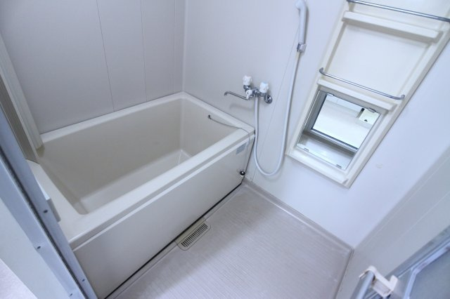 パレ清水ヶ丘の浴室