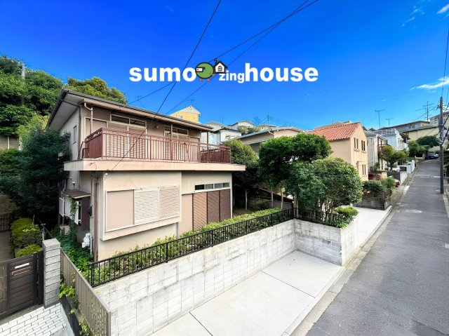 横浜市神奈川区白幡上町039②　1区画の前面道路含む現地写真|前面道路含む現地写真です