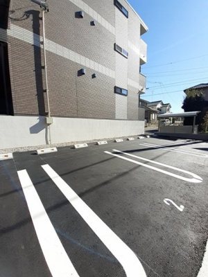 【駐車場】 | レソール　ワン | 駐車場に車を止められます
