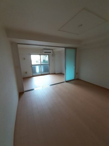 【居間・リビング】 | Ｆｏｒｅｓｔ　Ｈｉｌｌｓ | 居間です