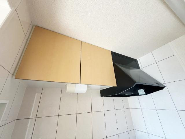 【キッチン】 | ボンヌール | レンジフードと吊り戸棚