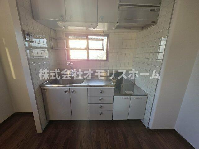 鳴島ビルのキッチン