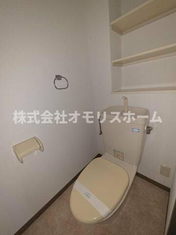 鳴島ビルのトイレ