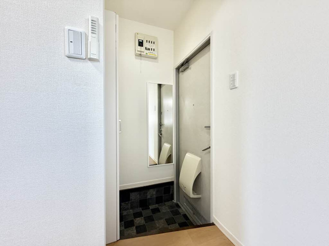 【玄関】 | ウエストビレッジ