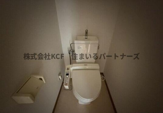 プチレジデンスのトイレ|落ち着いた色調のトイレです