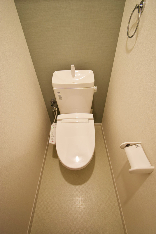 レジェンド・ソーラー宮ノ陣のトイレ|コンパクトで使いやすいトイレです