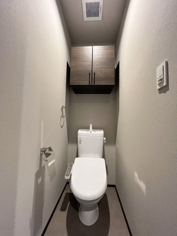 中古住宅　八代3丁目のトイレ|2F　※2024年1月撮影